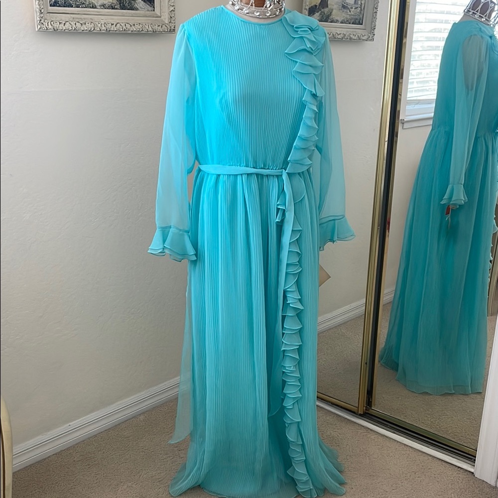 Vintage Turquoise Long Sleeve Dress